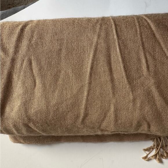 💥KENNETH COLE Cashmere Silk Fringe Tassel Scarf Women’s One Size Camel Tan color - Picture 10 of 11